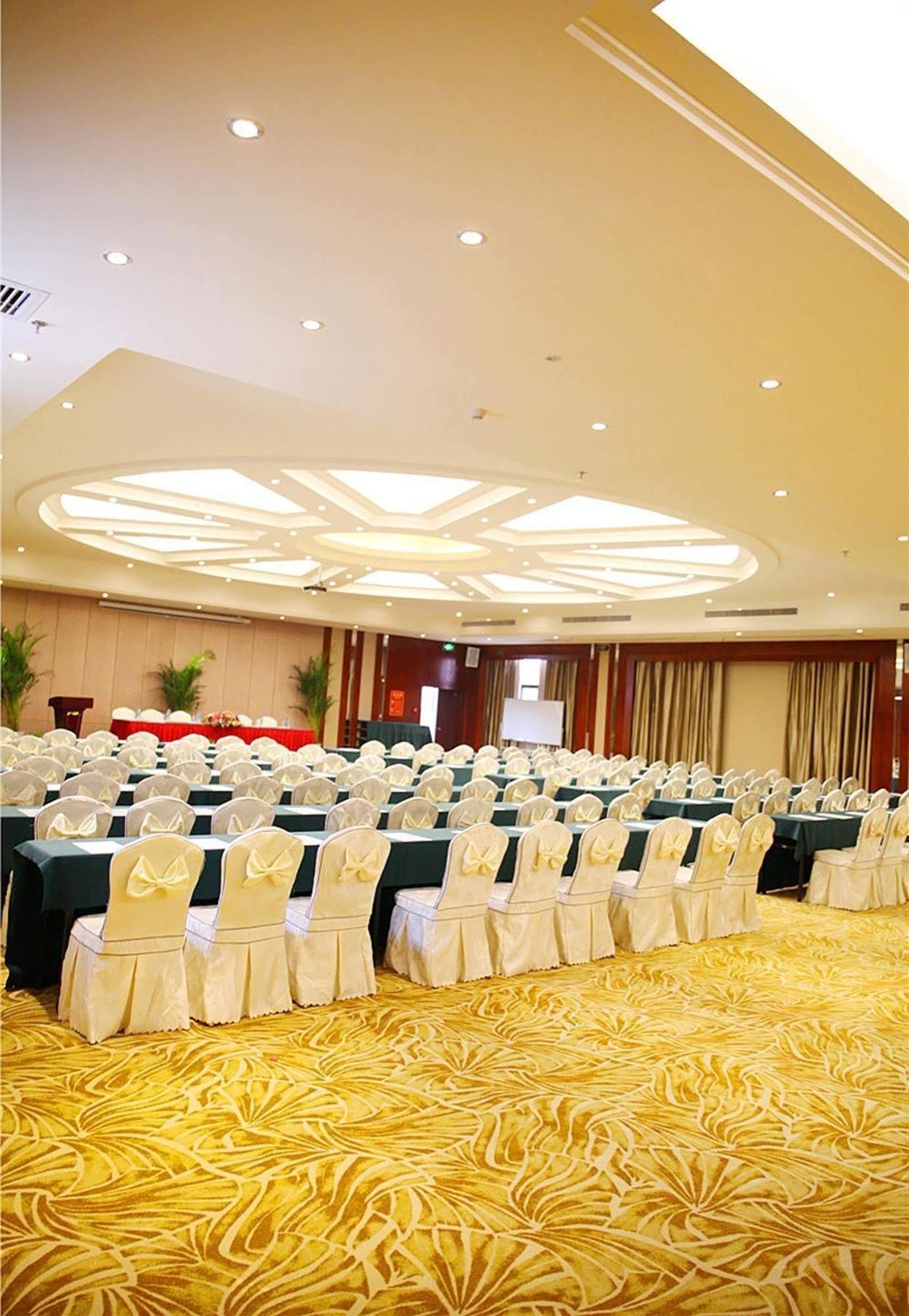 Jinhu Hotel Nanchang  Exterior photo