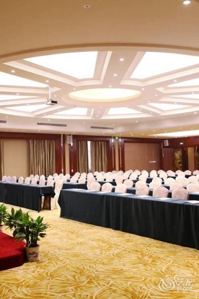Jinhu Hotel Nanchang  Exterior photo